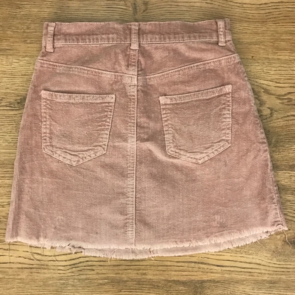 Brandy Melville Juliette Corduroy Skirt - Picture 2 of 3